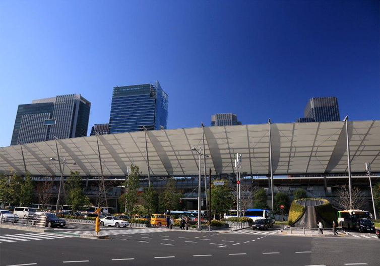 東京駅前に移転